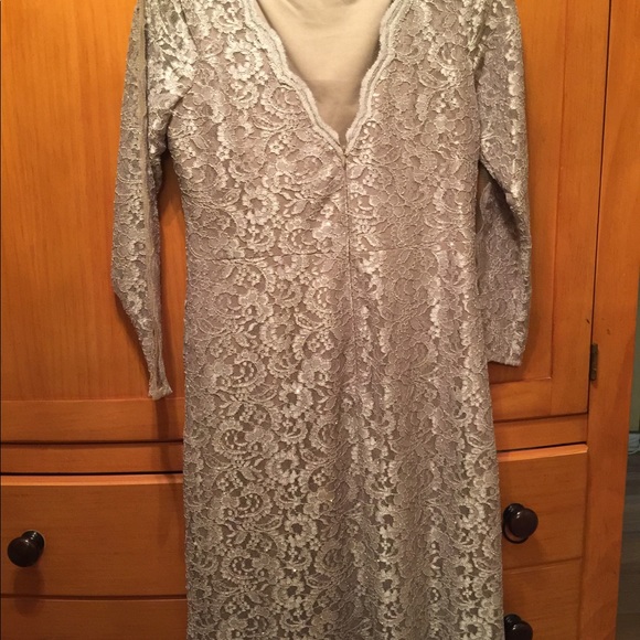 Cachet Dress - Picture 3 of 8